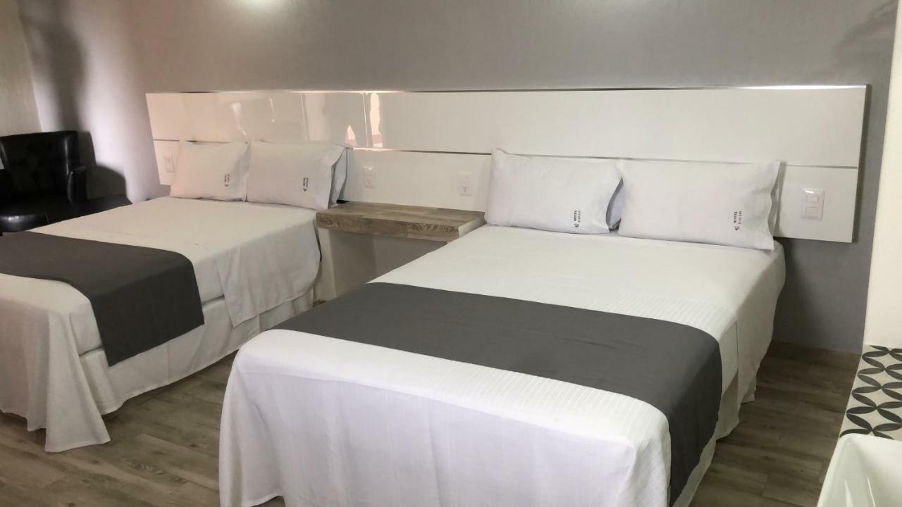 Hotel Gallo Guadalajara Eksteriør billede